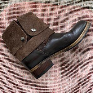 CLARKS Ankle Leather Bootie in Brown Suede Snap Cuff US 6 Narrow